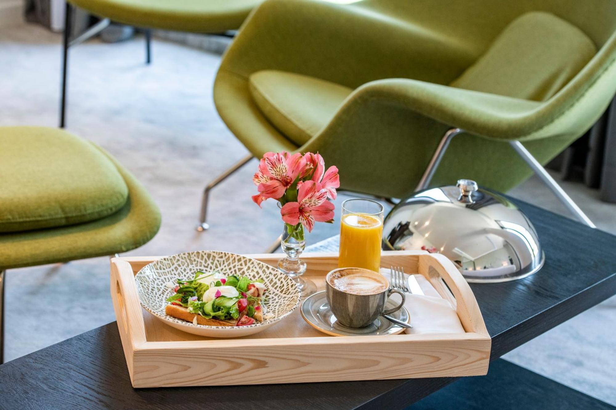 Golden Tulip Design Tbilisi Hotel Quarto foto